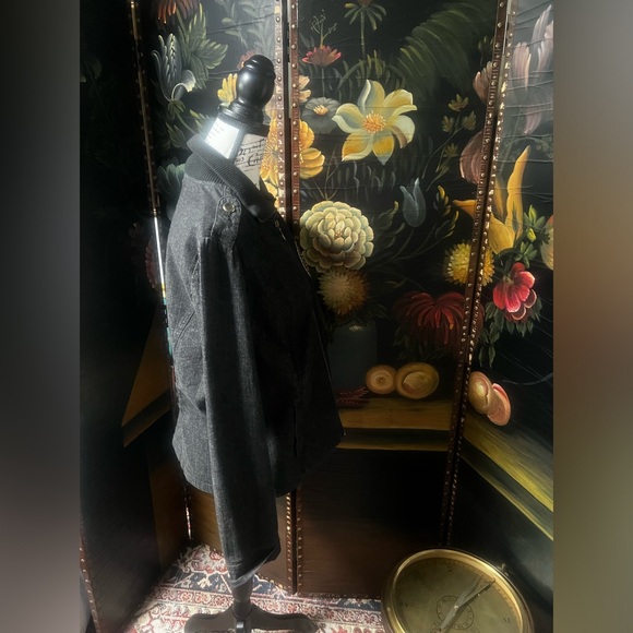 ROC a Wear denim jacket - Picture 6 of 8